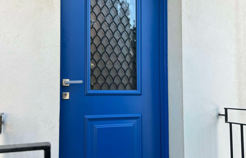 Installation d'une porte d'entrée Divine