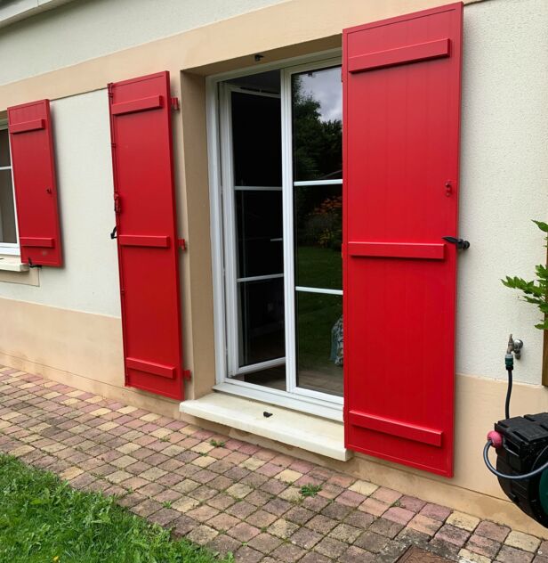 Volets battants en aluminium